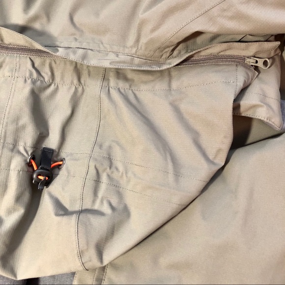 Lafuma Women’s hardshell jacket - Picture 6 of 8